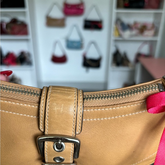 Y2K Coach Demi Buckle Tan Leather Bag π - Picture 9 of 11